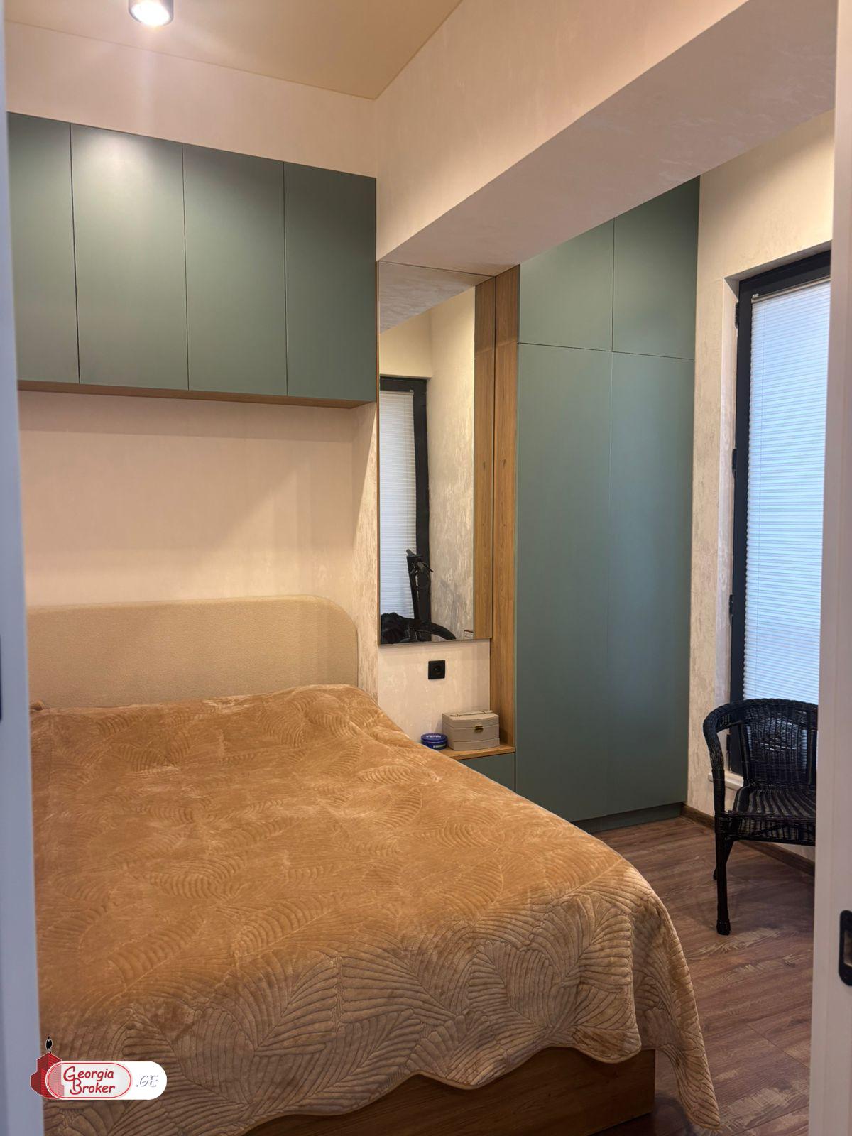 იყიდება ახალი გარემონტებული 2 ოთახიანი ბინა